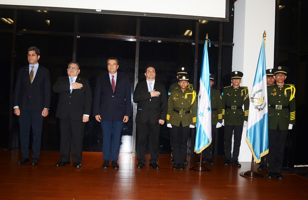 Guatemaltecos residentes en San Pedro Sula conmemoran el 202 aniversario de independencia patria