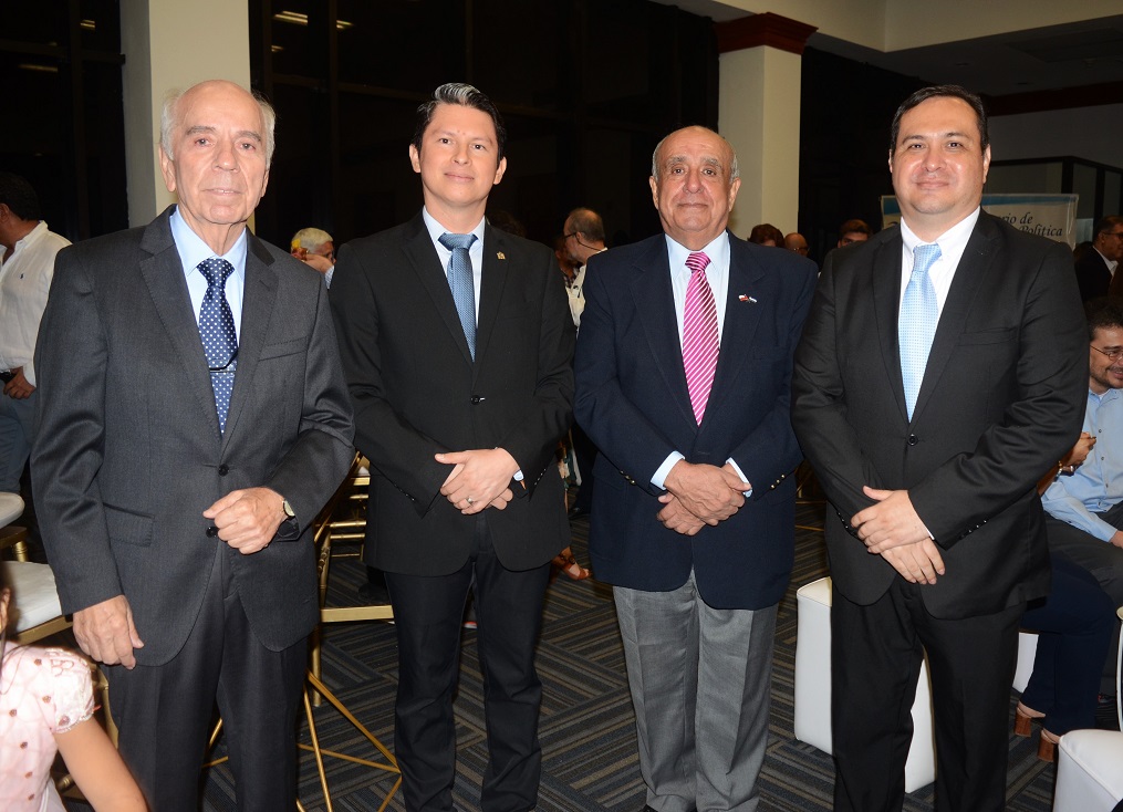 Guatemaltecos residentes en San Pedro Sula conmemoran el 202 aniversario de independencia patria