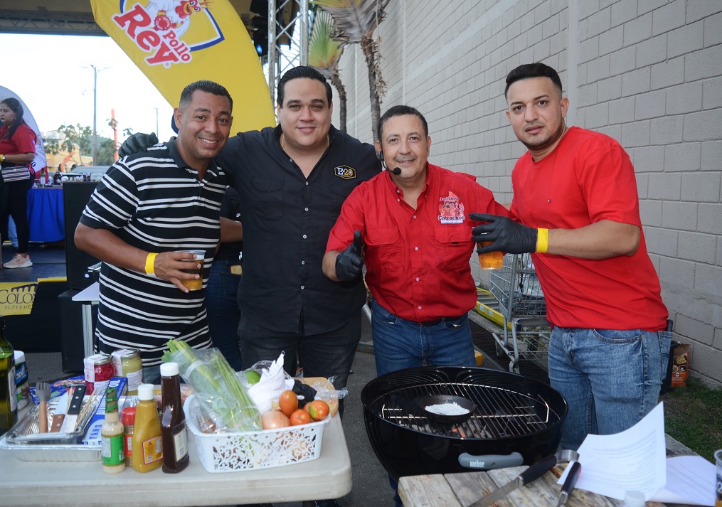 Mucho sabor y aprendizaje en la clase de asado Toledo BBQ en Supermercados Colonial