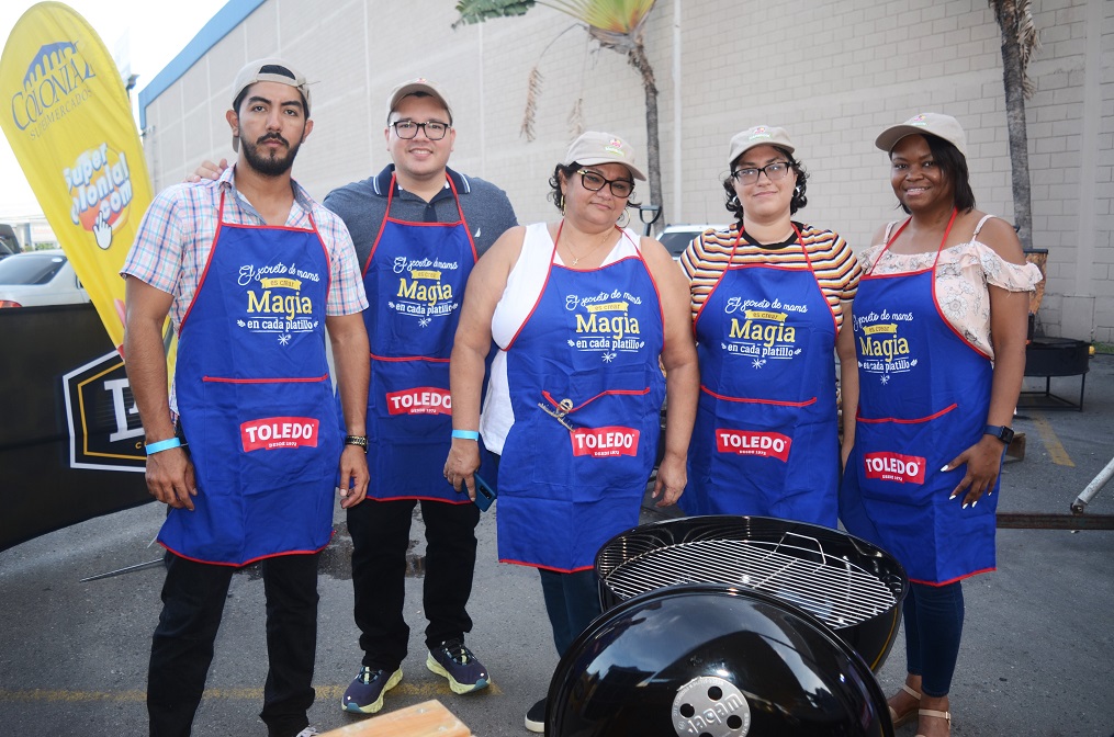 Mucho sabor y aprendizaje en la clase de asado Toledo BBQ en Supermercados Colonial