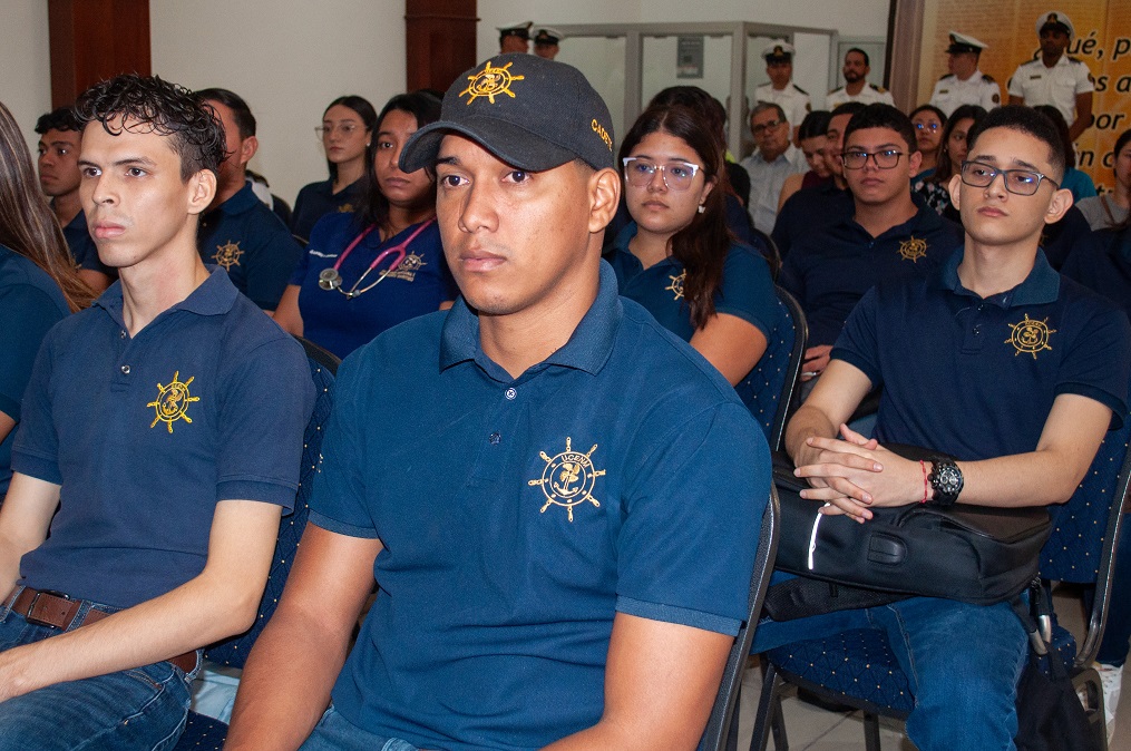 UCENM inaugura su tercer periodo académico 2023 con un devocional