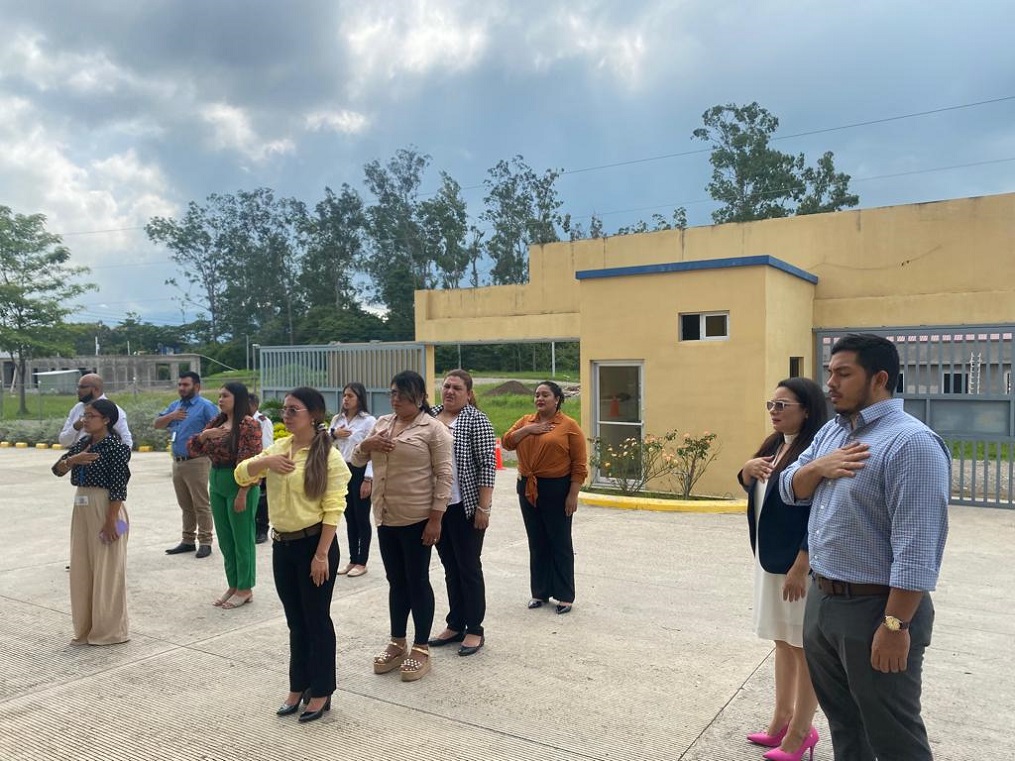 Conmemoran Día de la Bandera Nacional en campus UCENM de La Entrada Copan