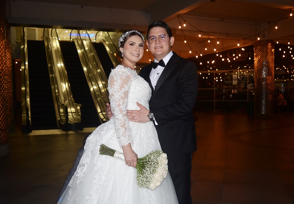 Romántico enlace matrimonial de Cristian Andrade y Gretel Martínez