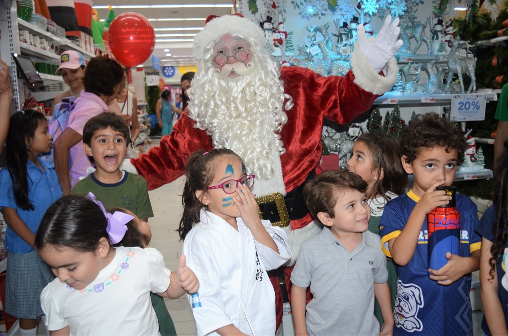 Diunsa celebra su esperado cóctel navideño 