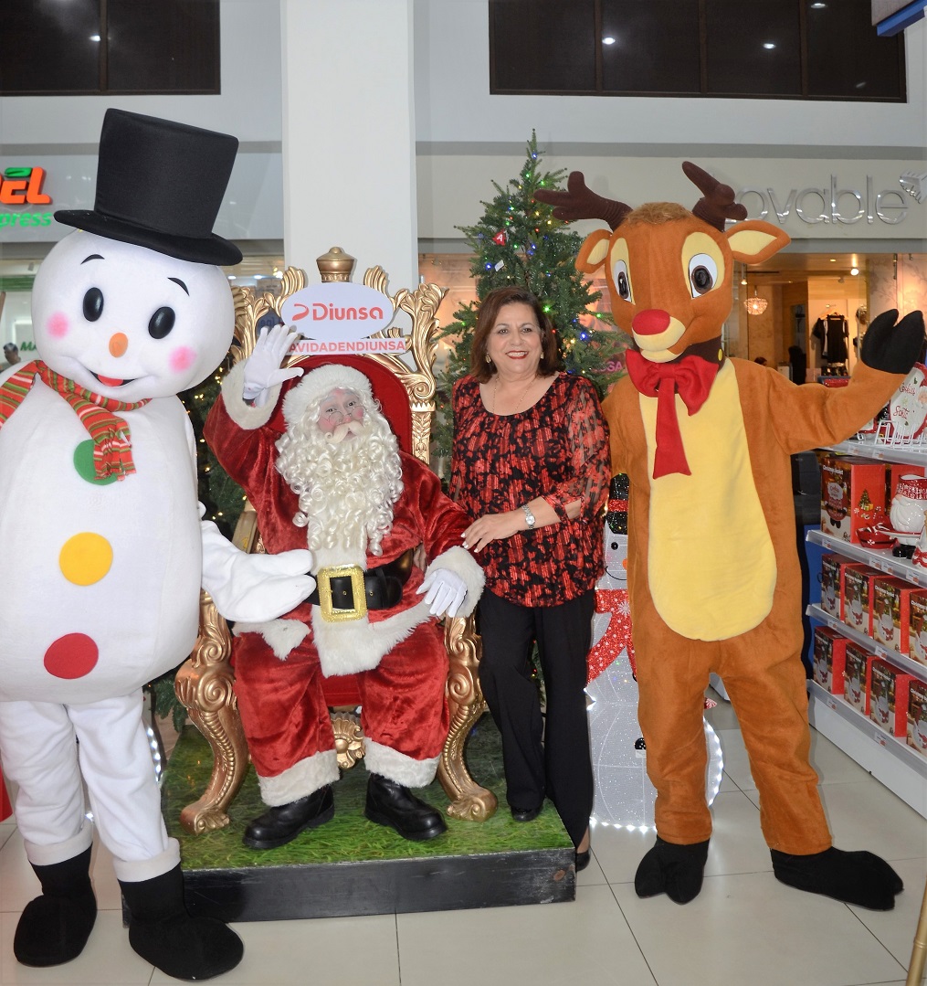 Diunsa celebra su esperado cóctel navideño 