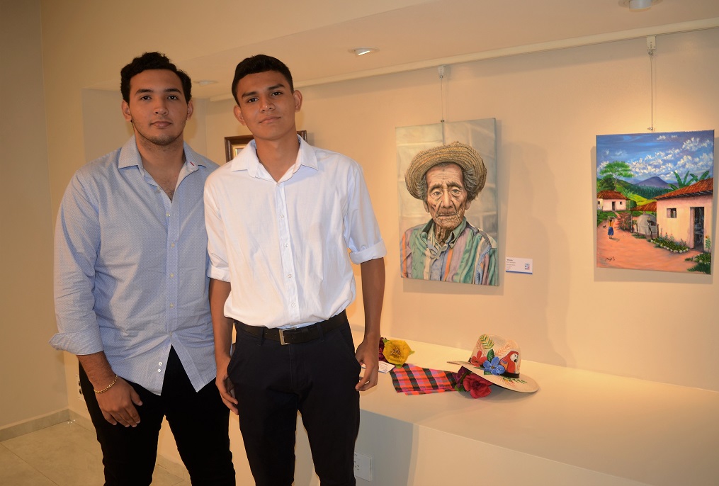 “Color Patepluma” nueva exposición pictórica colectiva Inaugurada en Galería Colibrí de SPS