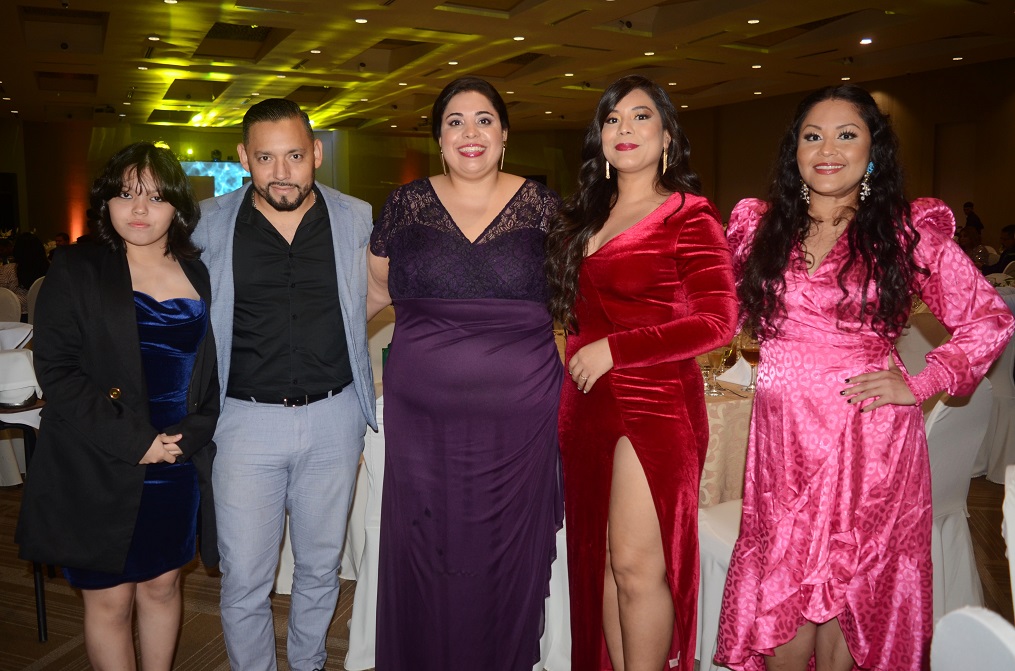 Galenos de San Pedro Sula celebran Día del Médico con cena de gala