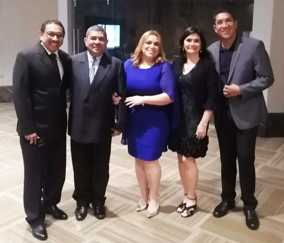 Galenos de San Pedro Sula celebran Día del Médico con cena de gala