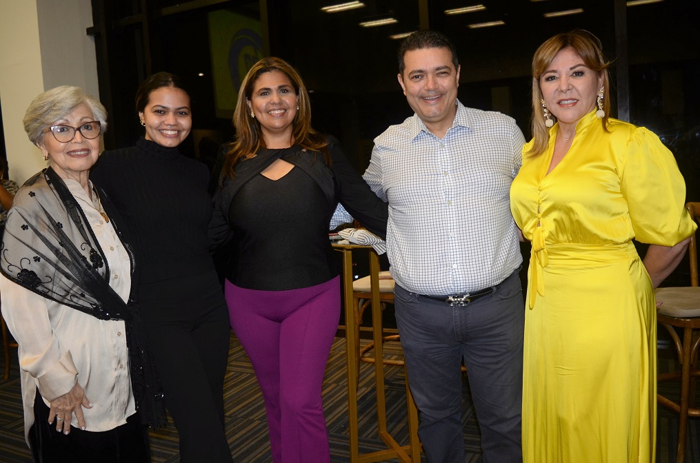 Grupo Tribu y Banpaís brindan homenaje al Padre Melo y honran la memoria de Paco Medina