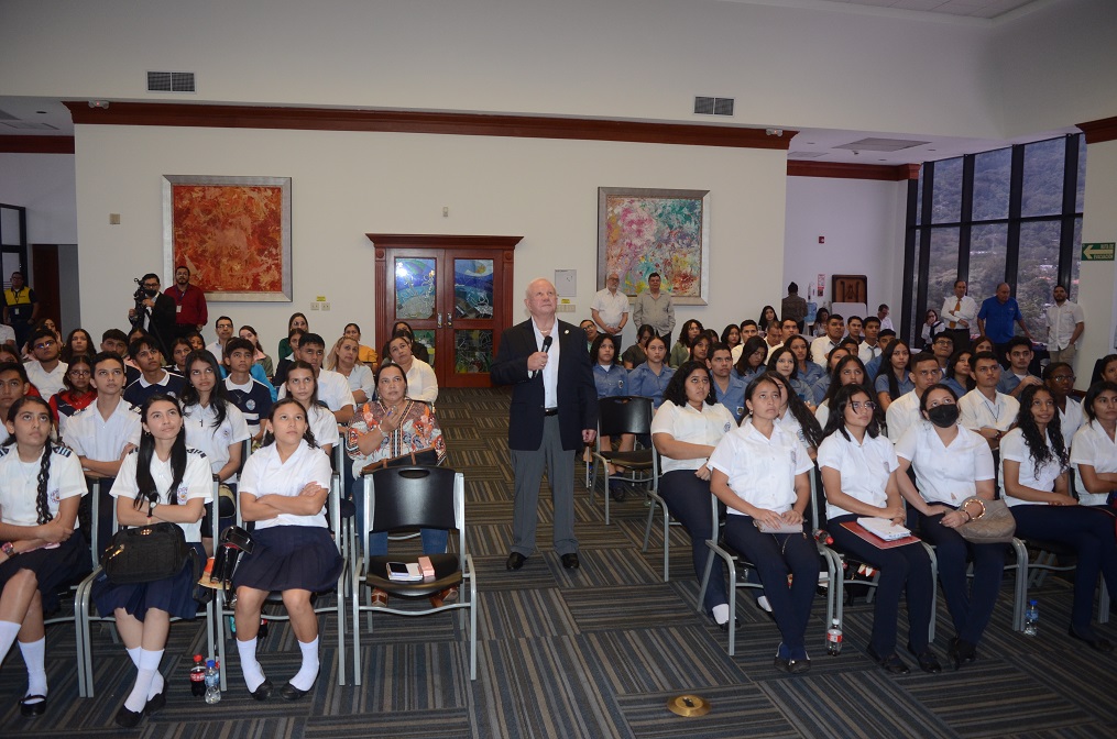 80 jóvenes de excelencia académica participan en el programa Ryla Excer del Club Rotario San Pedro Sula