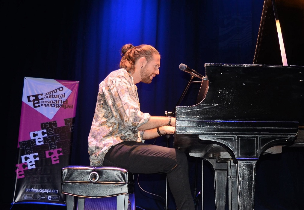 Pianista español Andrés Barrios ofrece concierto “Universo Lorca” en San Pedro Sula