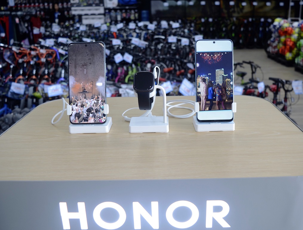 Encuentra los nuevos celulares HONOR 90 en Diunsa