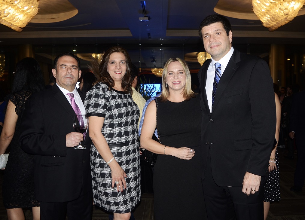 Galardonan con Premio Quetglas 2023 a Marcela Fernández y al padre Patricio Larrosa