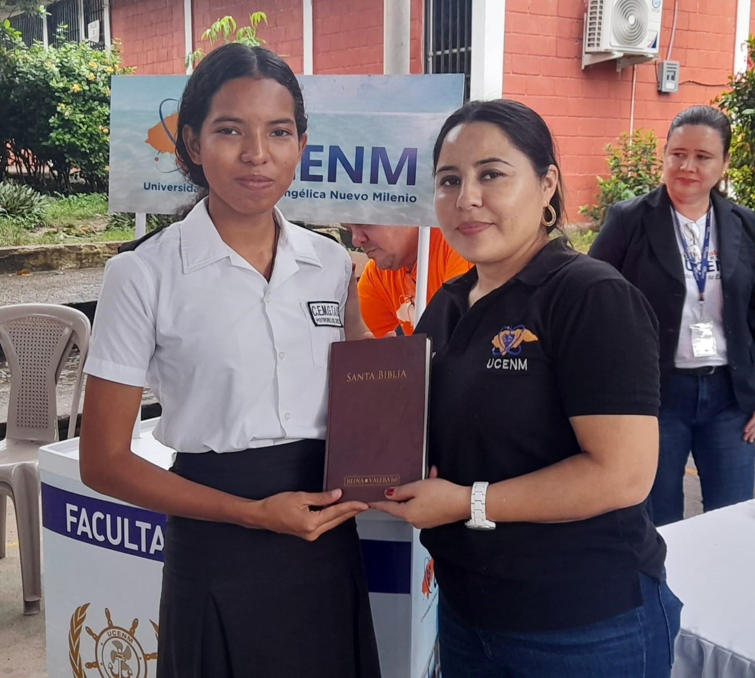 UCENM realiza visita al Instituto Técnico Departamental Adelaida Villanueva de Serrano en Potrerillos