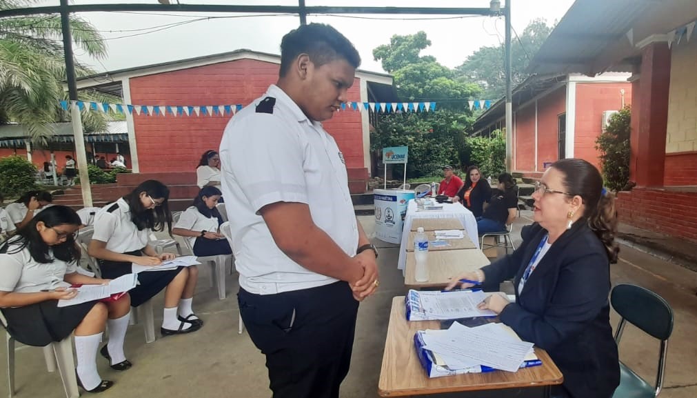 UCENM realiza visita al Instituto Técnico Departamental Adelaida Villanueva de Serrano en Potrerillos