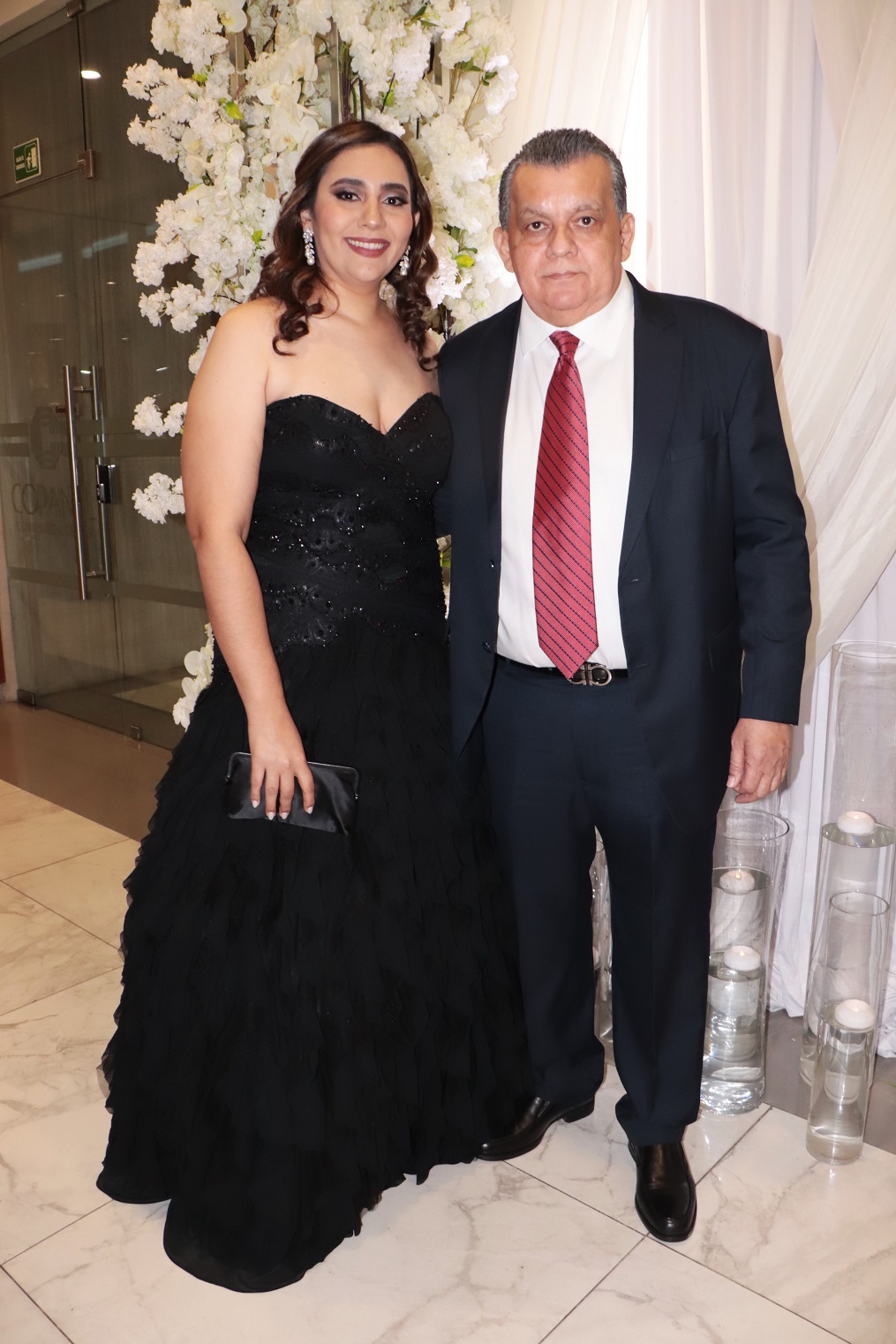 La boda de Emma Mejía y Roger D. Valladares: un pacto de Amor y una historia memorable