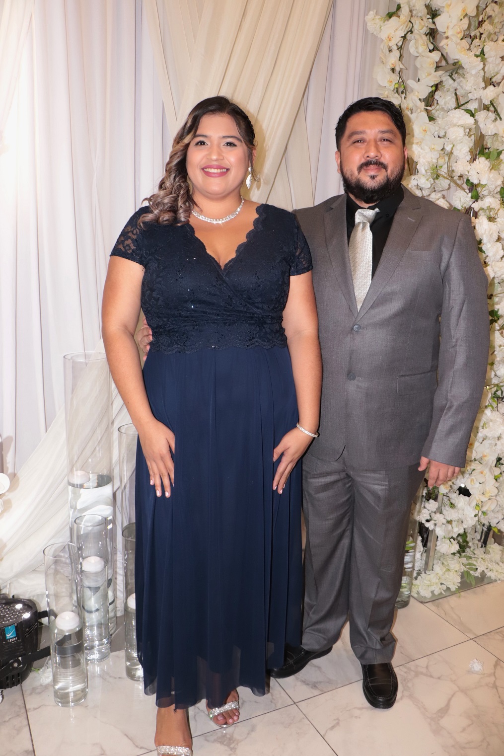 La boda de Emma Mejía y Roger D. Valladares: un pacto de Amor y una historia memorable