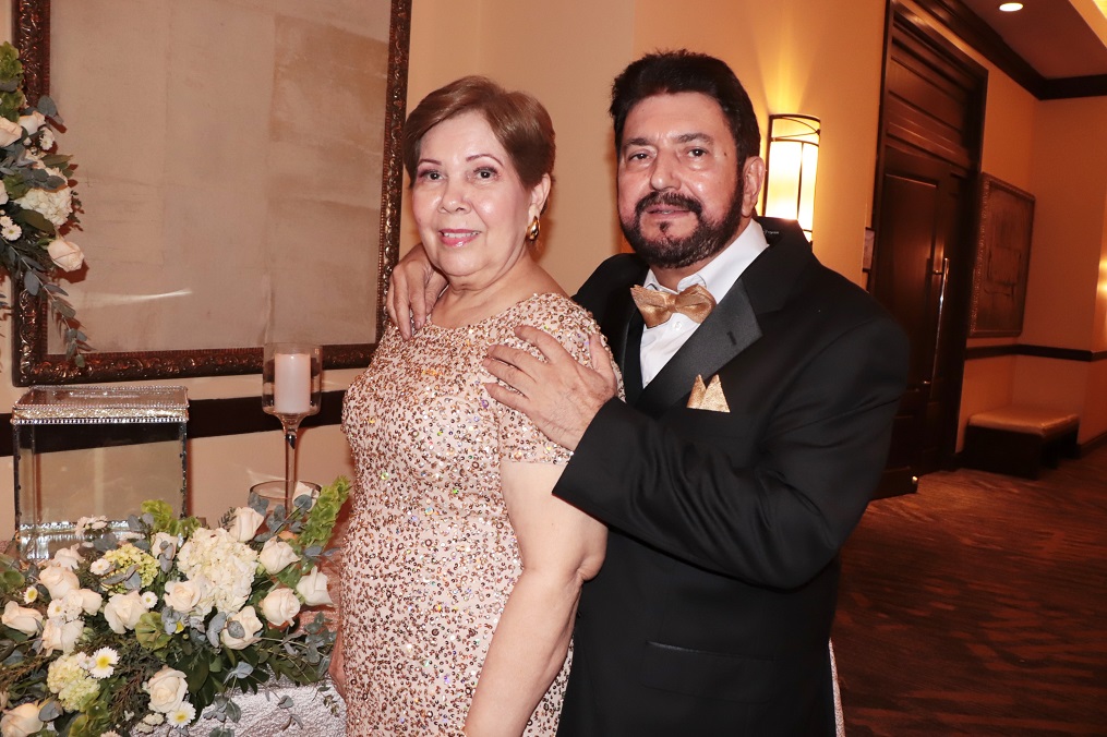 Don Emerson y doña Miriam Enamorado con sus hijos Johan y Jossie Enamorado Pineda