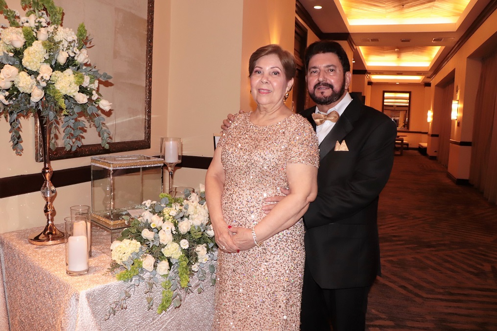 Emerson Enamorado y Miriam Pineda de Enamorado celebran sus Bodas de Oro de