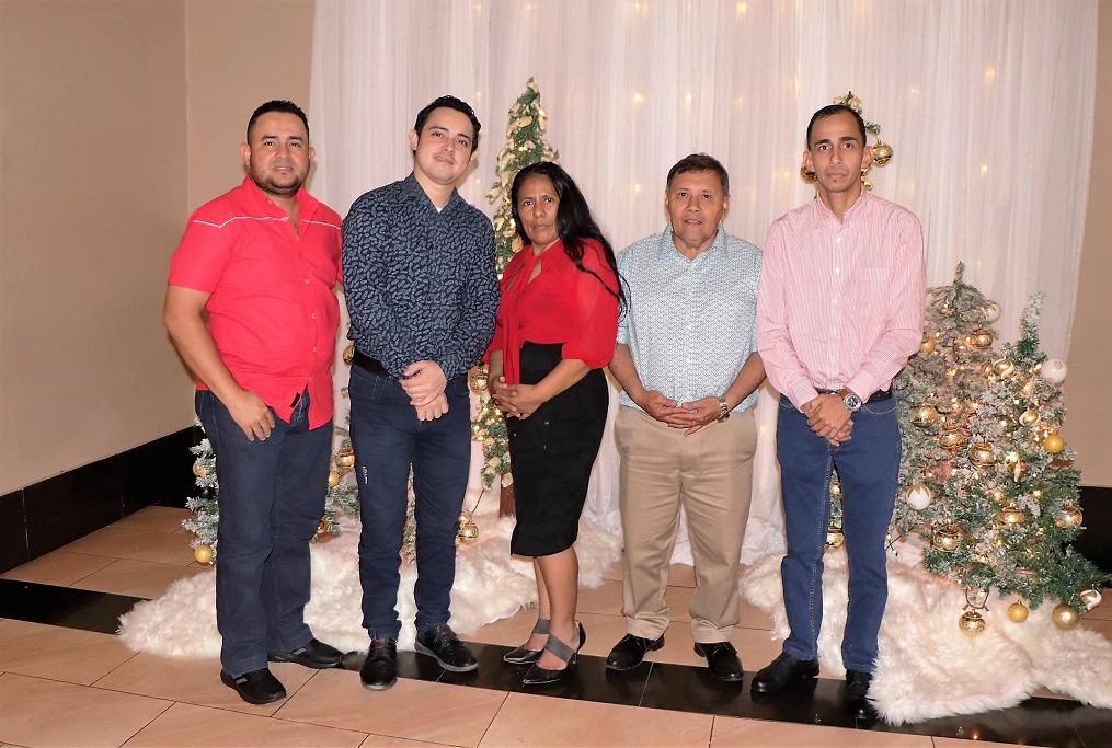 CCIC celebra su tradicional cena navideña 