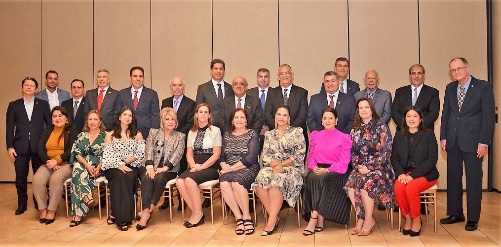 Fraternal cena navideña del Cuerpo Consular Sampedrano
