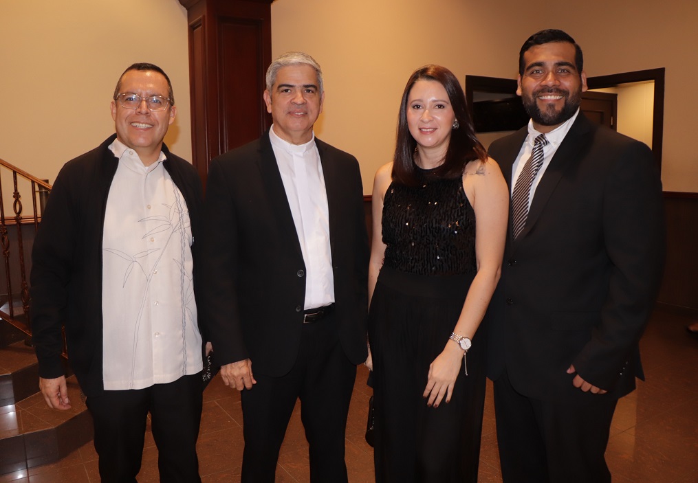 Gala por el 78 aniversario de la Escuela de Música Victoriano López en homenaje al Cuerpo Consular Sampedrano