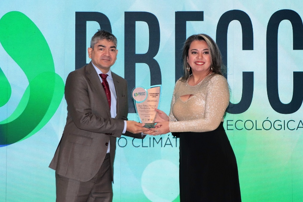 Nueve empresas hondureñas son distinguidas con el galardón “Bandera Ecológica - Cambio Climático”