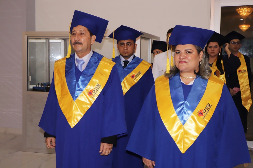 La UCENM celebra con orgullo la graduación de 109 nuevos profesionales en posgrado y pregrado