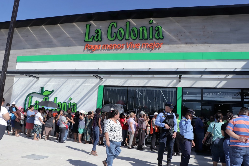 Supermercados La Colonia apertura su tienda No. 12 en Megaplaza Palenque de San Pedro Sula