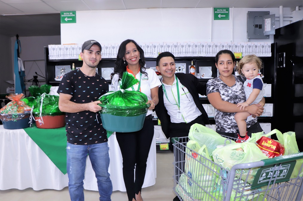 Supermercados La Colonia apertura su tienda No. 12 en Megaplaza Palenque de San Pedro Sula