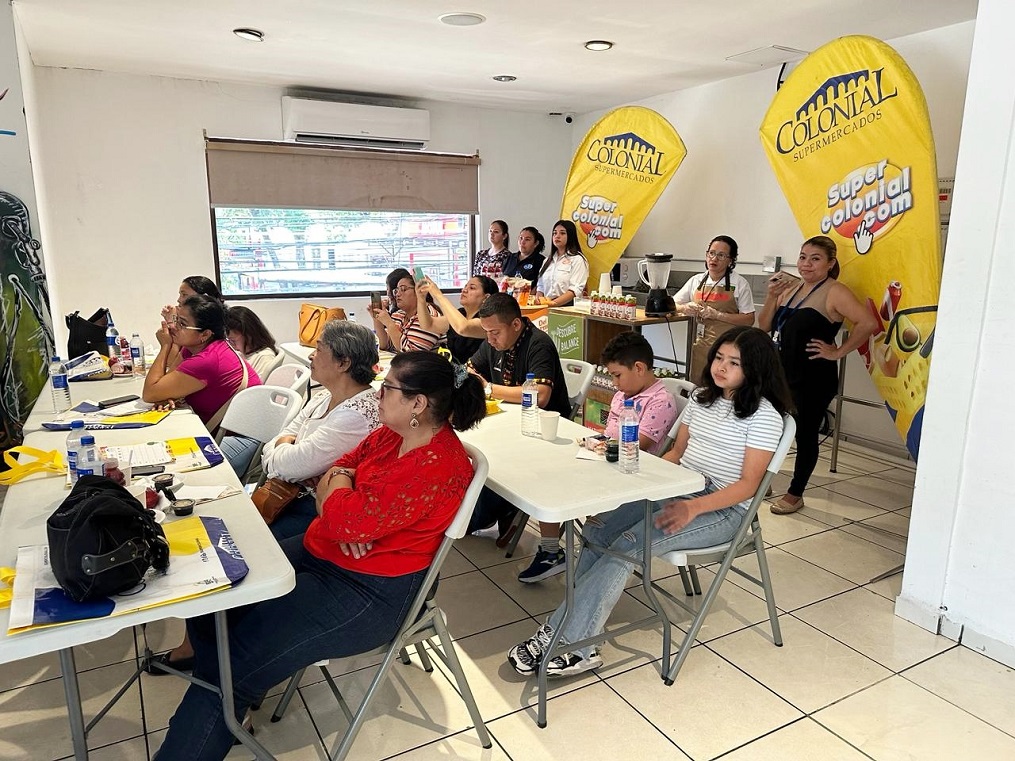 Supermercados Colonial realiza taller de Loncheras Nutritivas