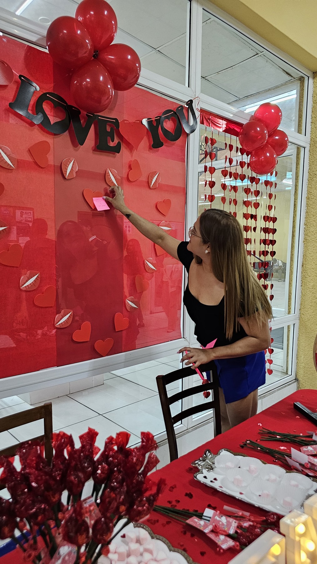 Alegre celebración de Día del Amor y la Amistad en UCENM