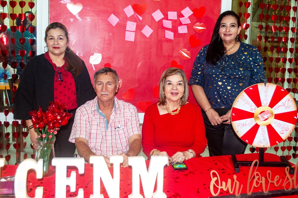 Alegre celebración de Día del Amor y la Amistad en UCENM