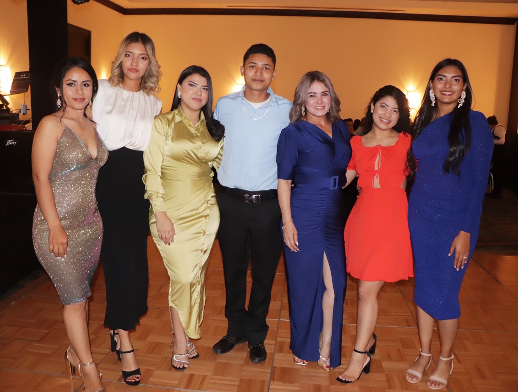 “Eat, Drink & be Merry”: Ameno festejo navideño en el Hotel Real Intercontinental