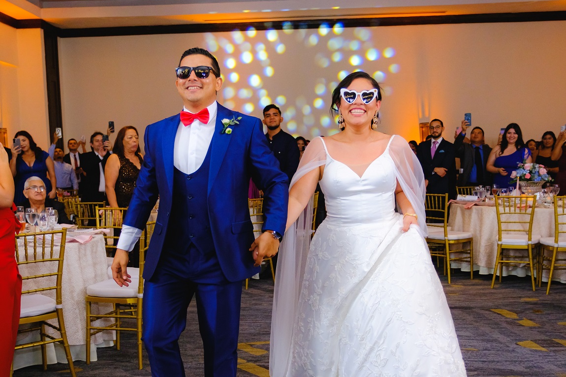 La boda de Katherine Enamorado y Anthony Solimán…una velada de inspiración viajera
