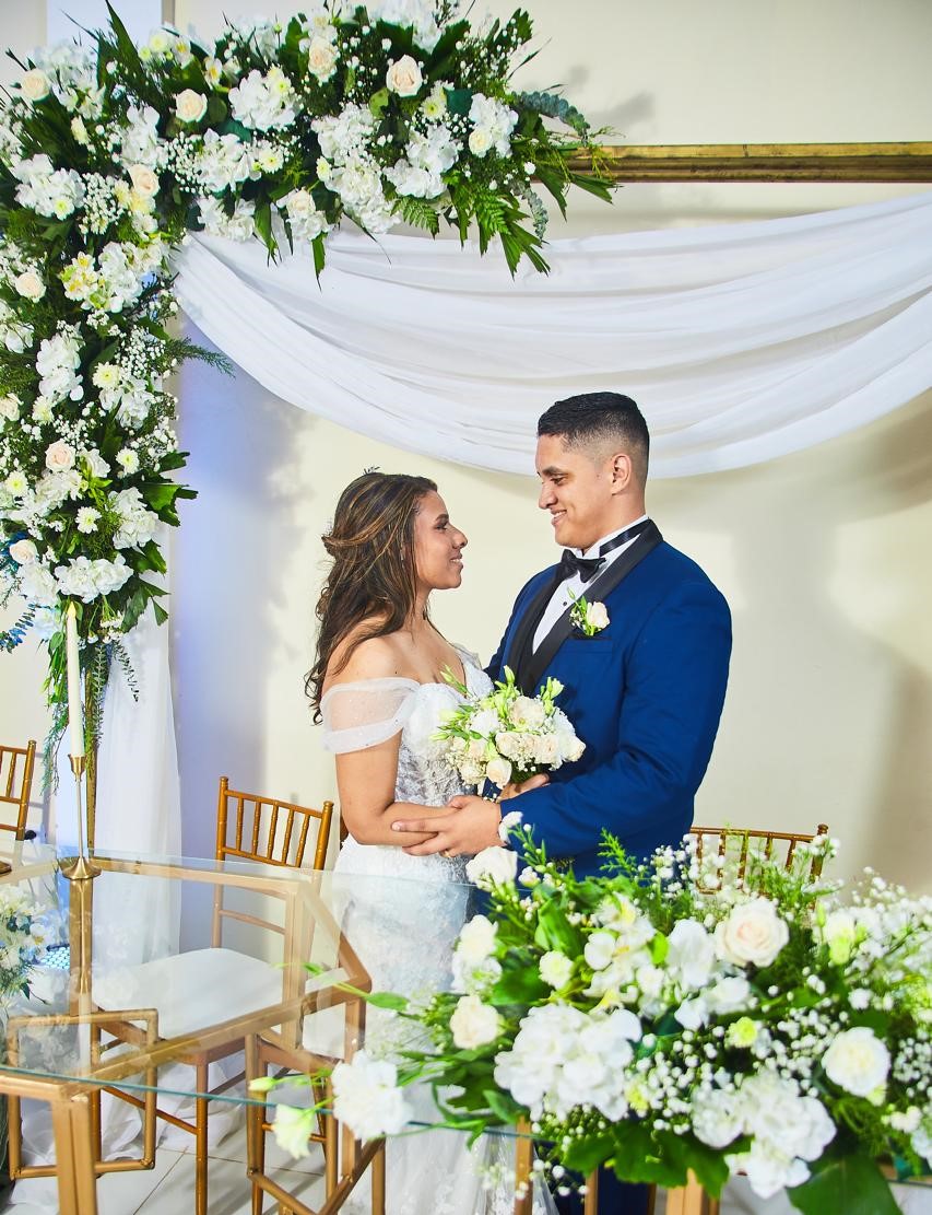 La fabulosa boda de Daniel Fajardo y Lía Oseguera en Olanchito