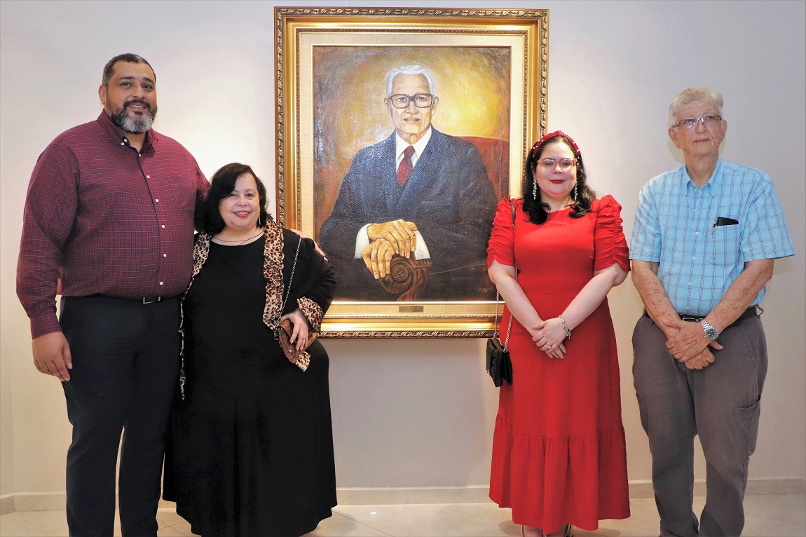 El Centro Cultural Sampedrano exhibe colección privada de arte del extinto Héctor David Quesada