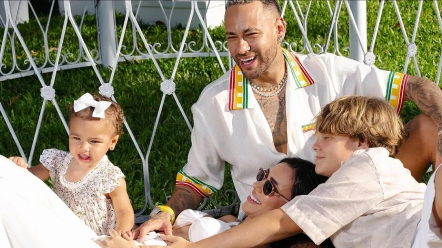 Neymar anuncia que será padre de una niña junto a su pareja Bruna Biancardi
