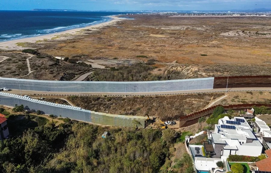 El Gobierno de Trump retoma la reconstrucción del muro fronterizo en Tijuana