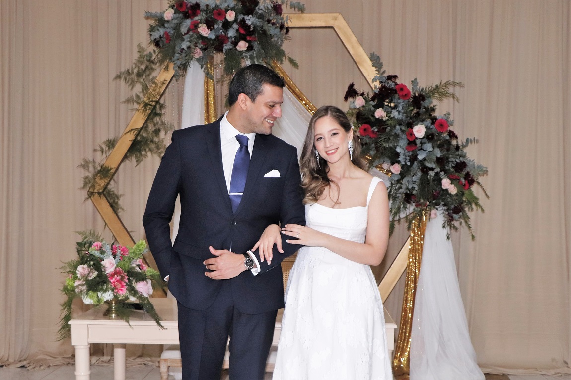 Celebran su amor en boda civil Rafael Martínez y Andrea Sierra