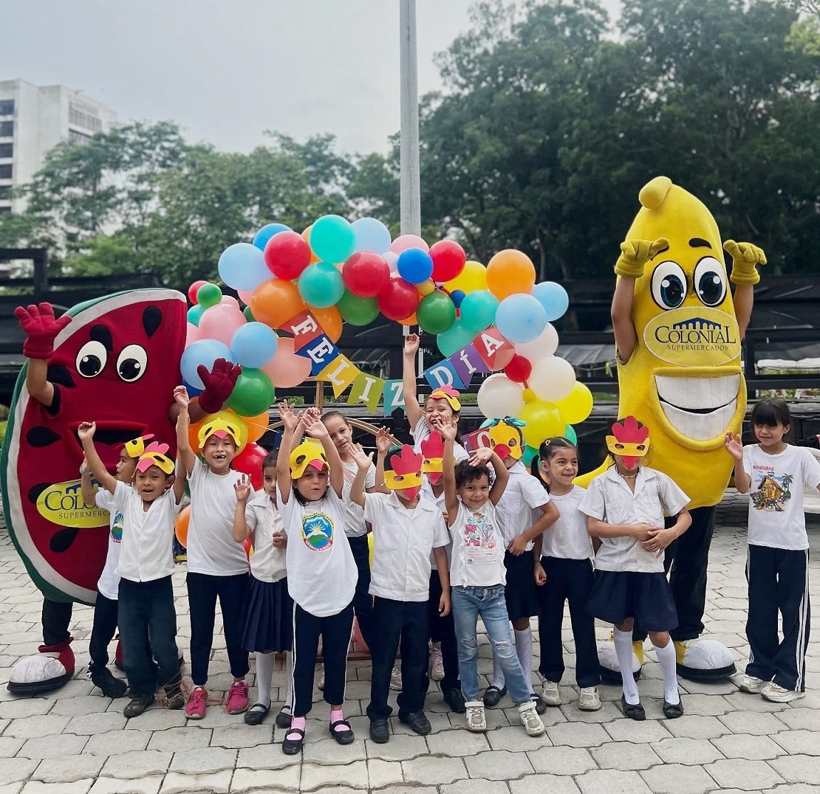 Supermercados Colonial lleva sonrisas a más de 1,000 niños en San Pedro Sula y Puerto Cortés