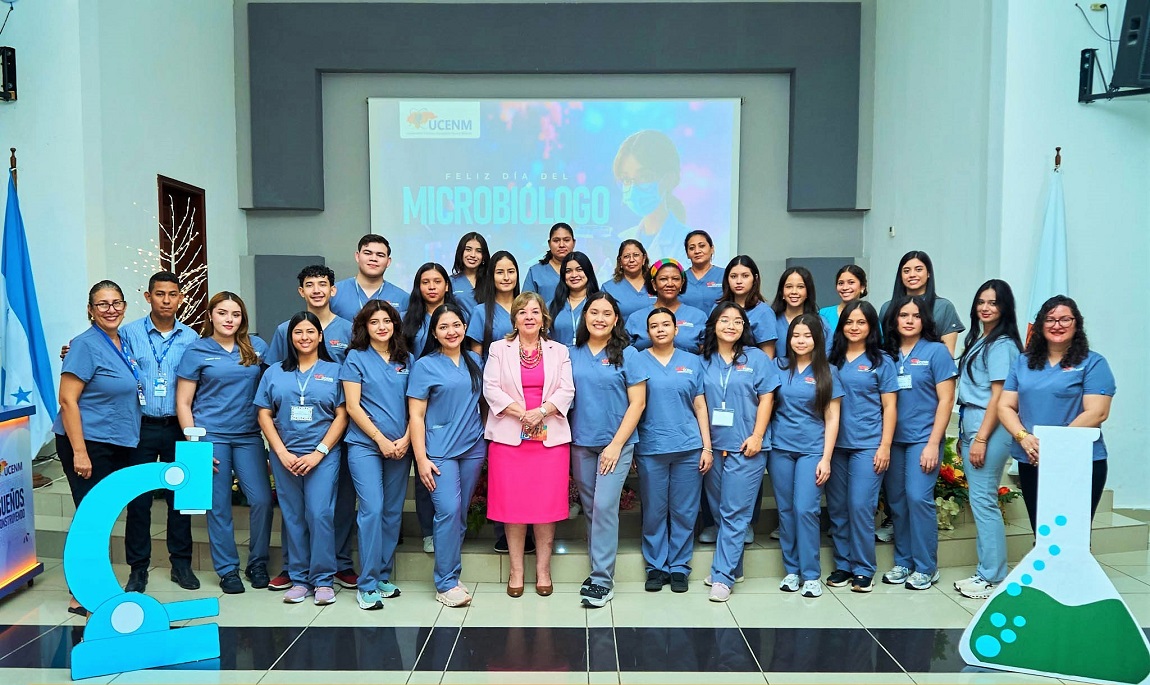 UCENM conmemora el Día del Microbiólogo Hondureño
