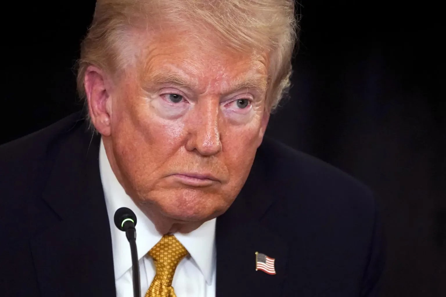 Trump minimiza la amenaza de guerra de Estados Unidos en Venezuela y afirma que los días de Maduro están “contados”