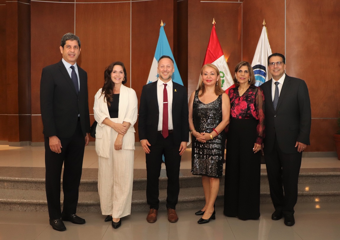 Recepción consular en San Pedro Sula: Perú destaca vínculos históricos y culturales