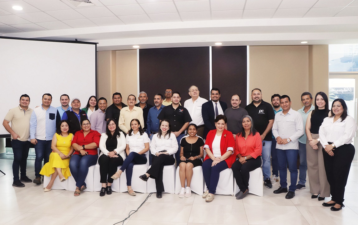 FUNDAHRSE reúne a medios de comunicación en un desayuno por la responsabilidad compartida y lanza memoria de sostenibilidad