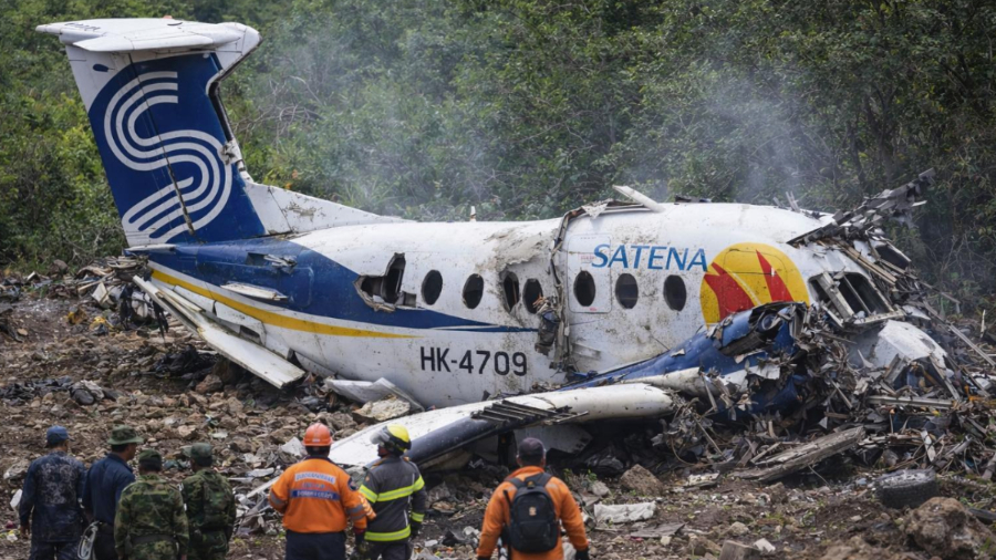 Entre niebla y espesa vegetación: Colombia busca respuestas tras el trágico accidente aéreo