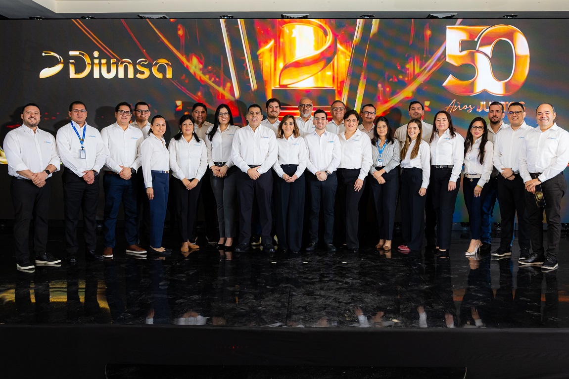 Diunsa celebra el “Día D” con entrega de reconocimientos y beneficios a sus colaboradores