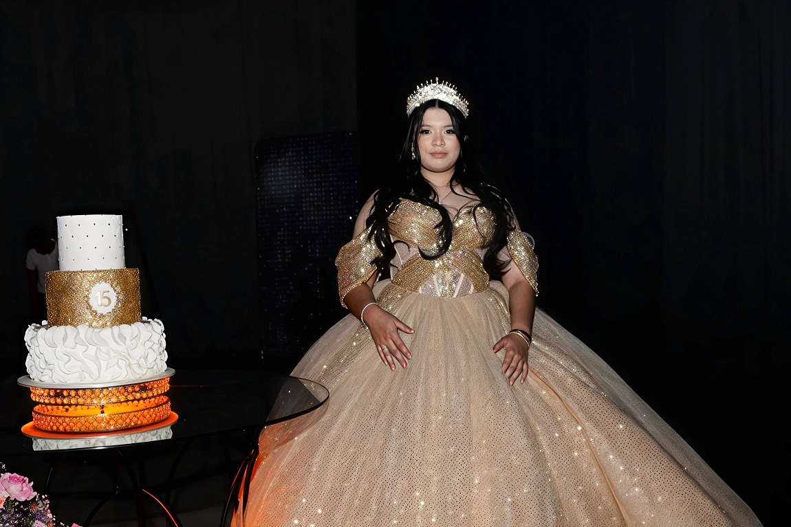 La inolvidable fiesta de quince años de Mónica Santos