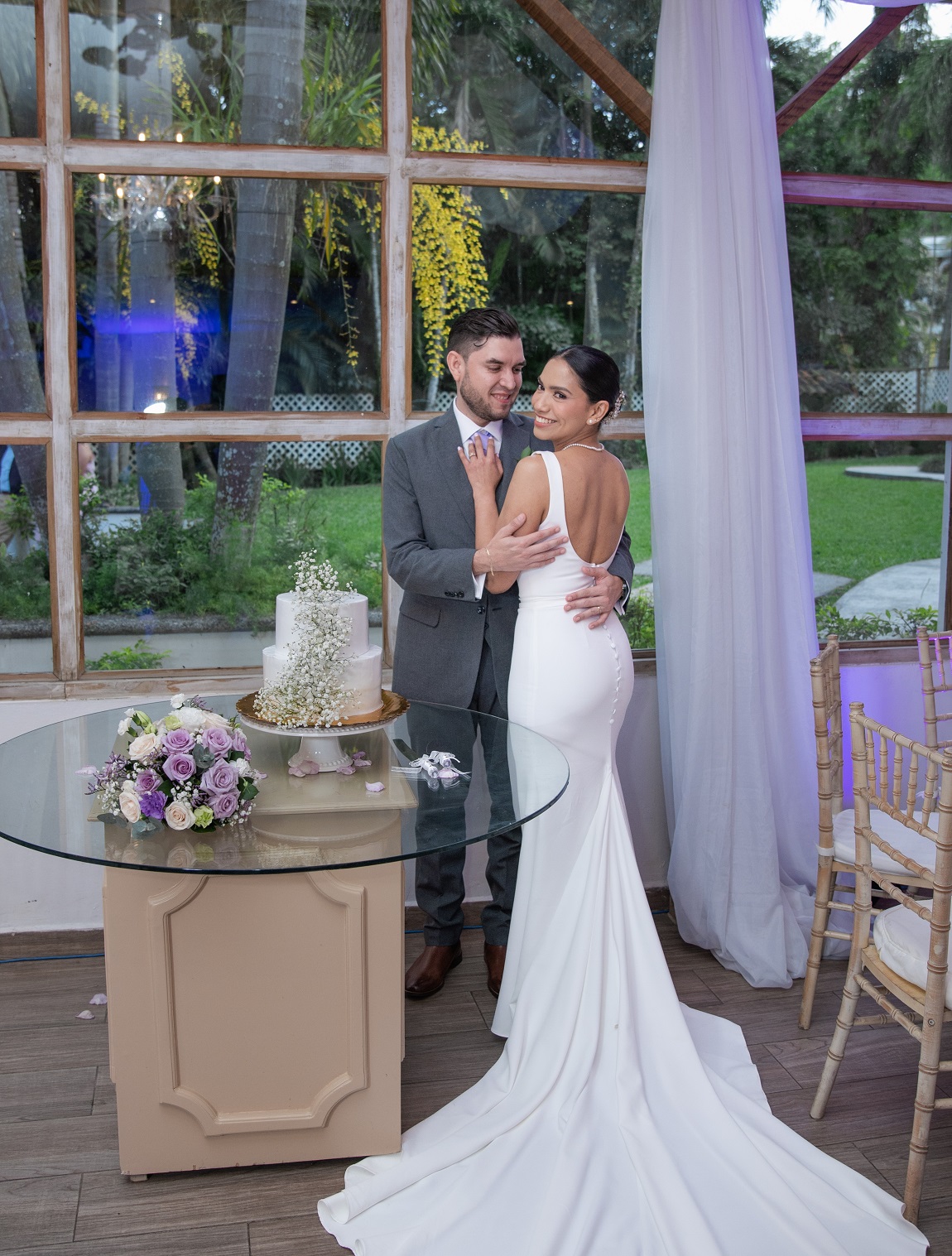 Celebración de amor: El enlace matrimonial de Esaú Lara y Lilliam Cárcamo