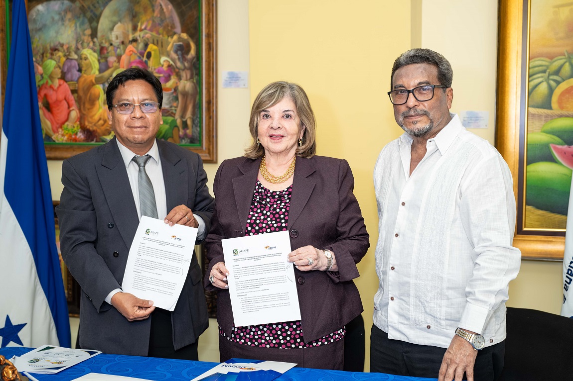 UCENM fortalece su proyección internacional con la firma de un importante Convenio Marco de Cooperación Internacional